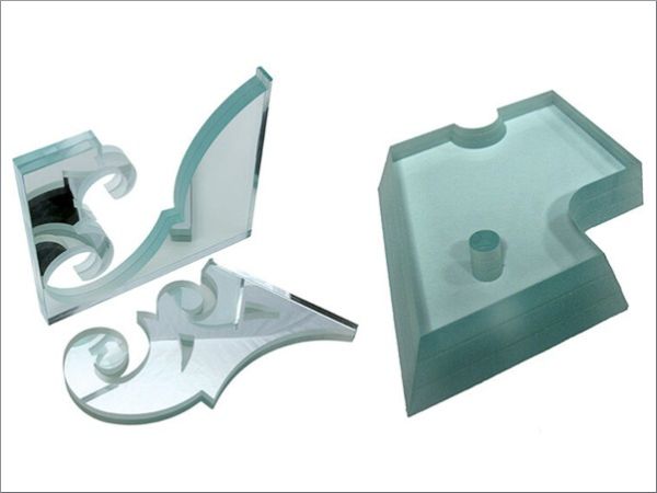 Waterjet glass cutting: more power and efficiency with the easyline + e-pump combination!